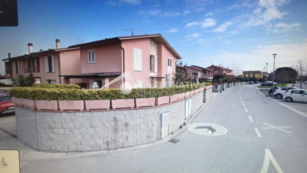 appartamento in vendita a Pontedera in zona Pardossi