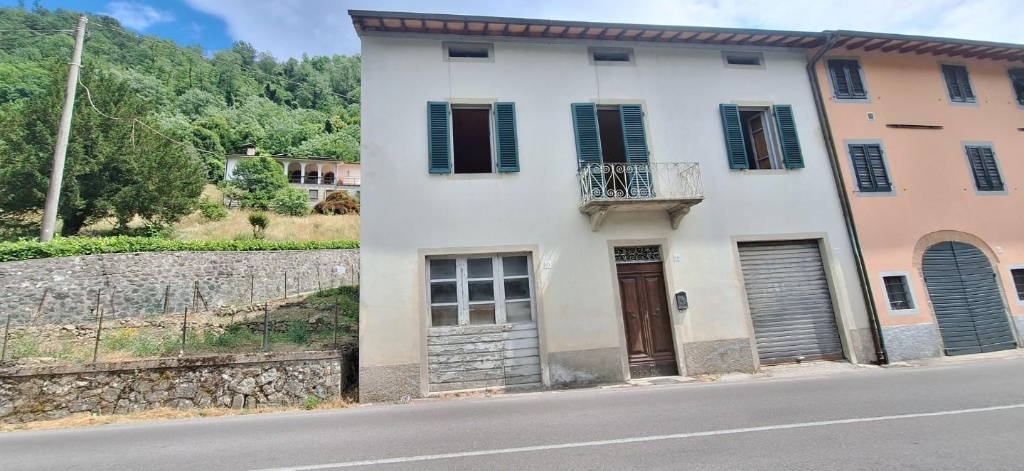 casa indipendente in vendita a Bagni di Lucca in zona Ponte a Serraglio
