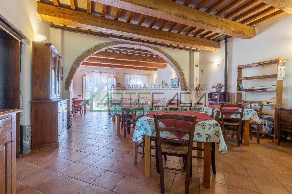 casa indipendente in vendita a Vicopisano in zona Caprona