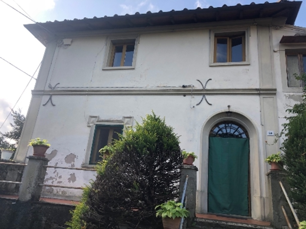 Villa in VIA VERDI, Vicchio, 15 locali, 5 bagni, giardino in comune
