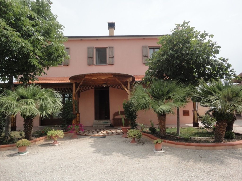 Villa in Via Budasse, Belvedere Ostrense, 7 locali, 2 bagni, 220 m²