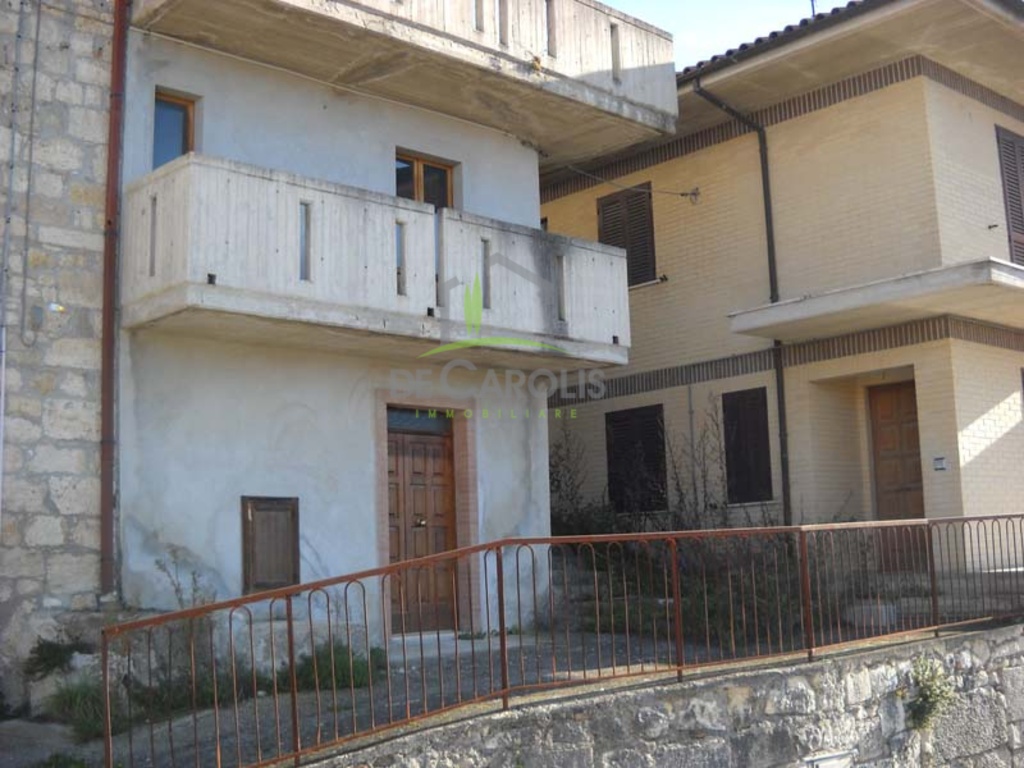 Casa indipendente in San Vito, Valle Castellana, 8 locali, 3 bagni