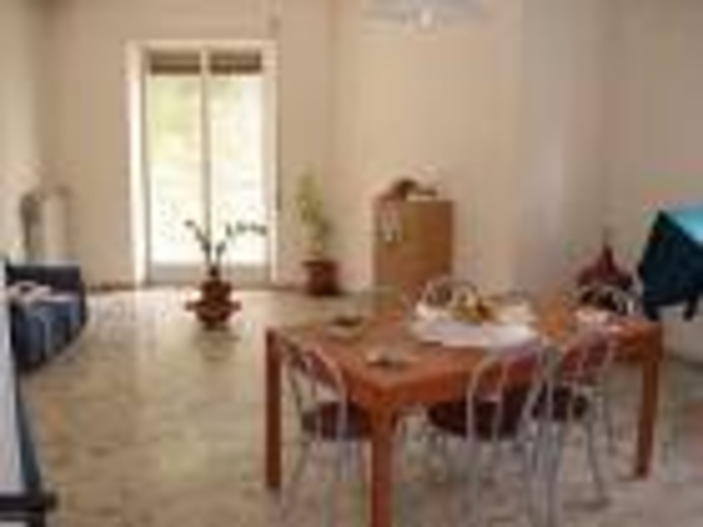 Appartamento in Via Eugenio Bruno, Chieti, 5 locali, 1 bagno, 135 m²