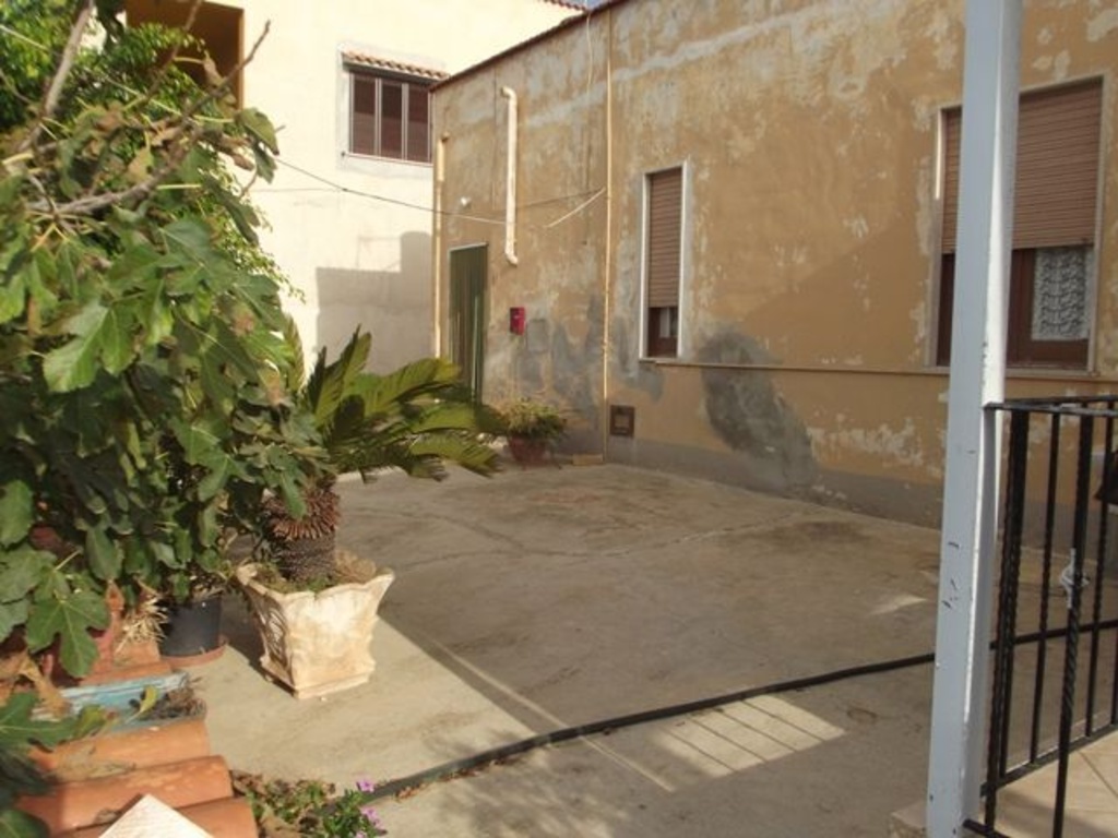 Casa indipendente in Contrada Fornara, Marsala, 4 locali, 1 bagno