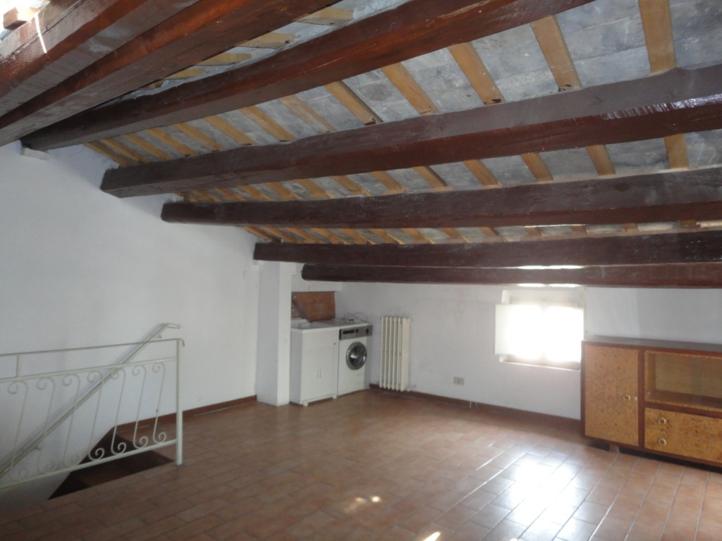 Appartamento in Via Carlo Rosselli, Jesi, 5 locali, 2 bagni, 120 m²