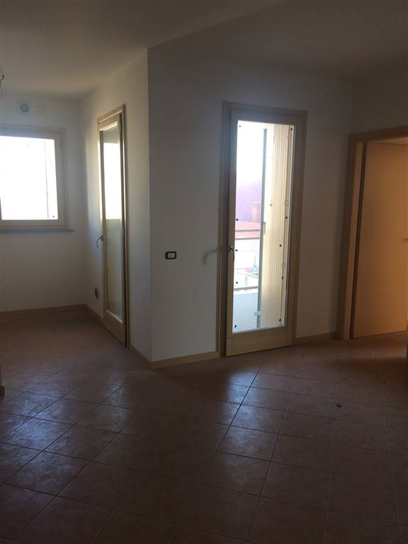 Bilocale a Piacenza, 1 bagno, 55 m², 6° piano, terrazzo, ascensore
