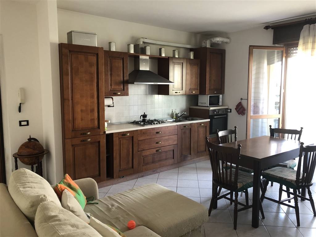 Quadrilocale a Gragnano Trebbiense, 1 bagno, arredato, 68 m², 1° piano