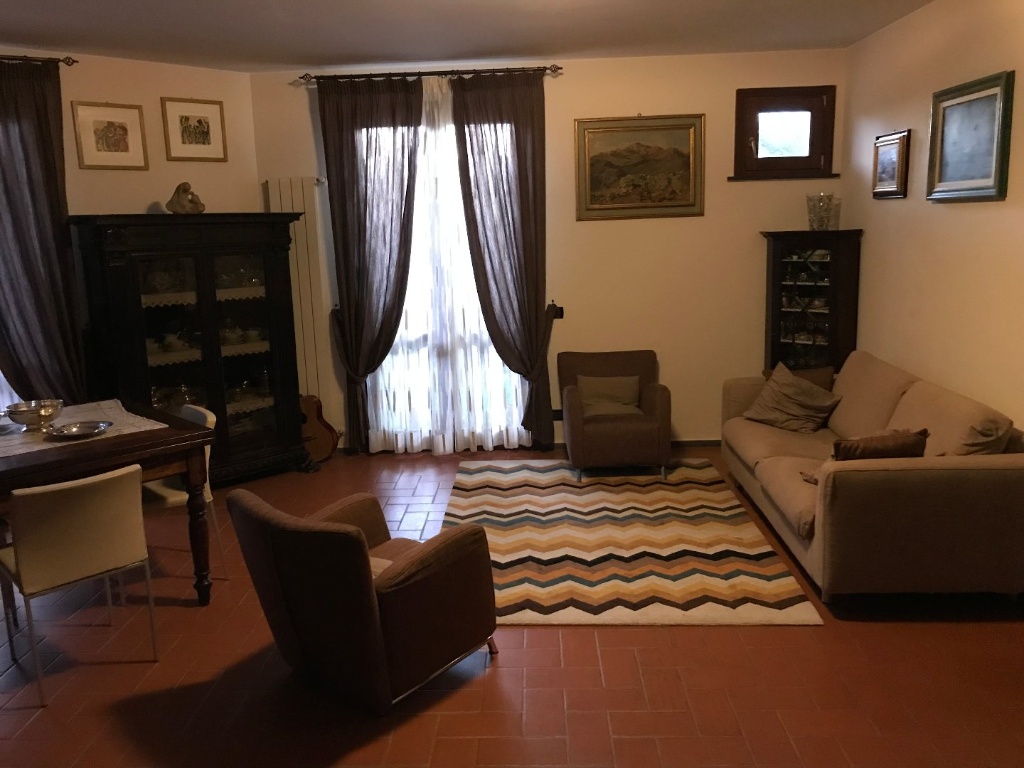 Villa a schiera a Calci, 7 locali, 2 bagni, giardino privato, 130 m²