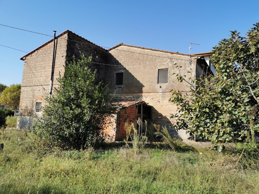Casale a Casciana Terme Lari, 8 locali, 1 bagno, 230 m², multilivello
