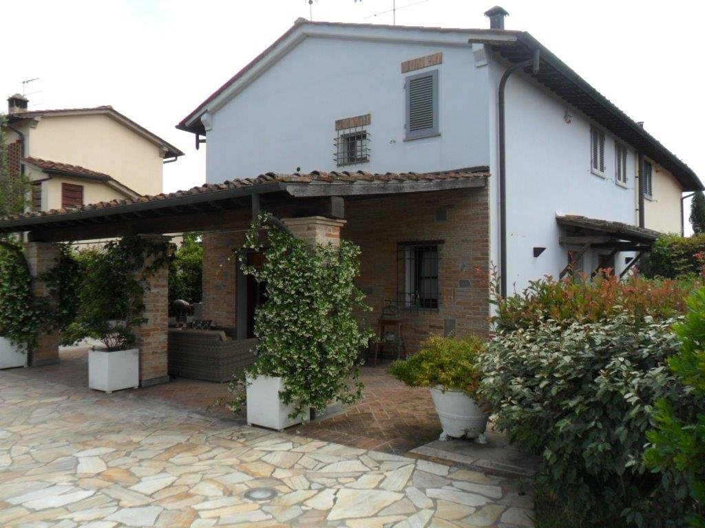 Porzione di casa a Castelfiorentino, 6 locali, 3 bagni, 140 m²