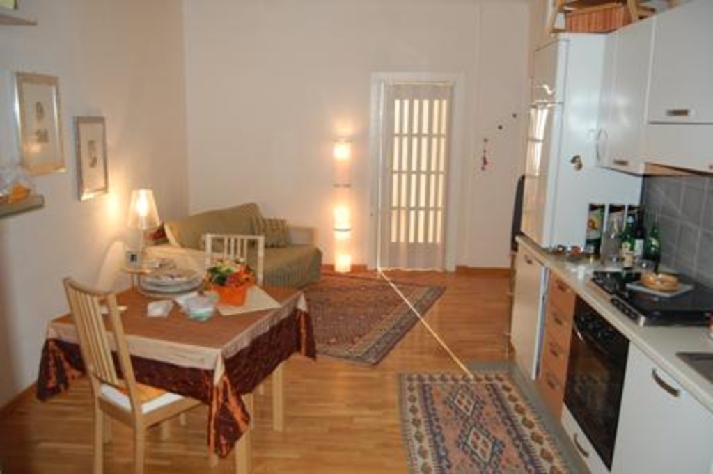 Monolocale ad Ancona, 1 bagno, arredato, 50 m², 2° piano in vendita
