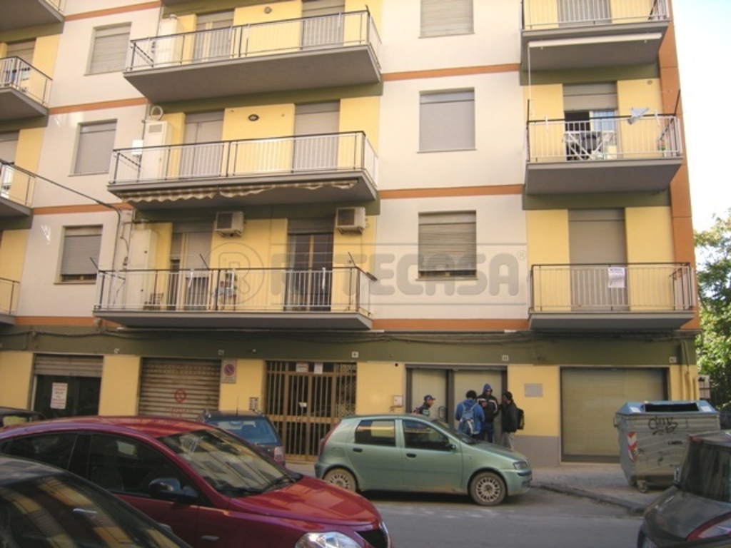 Quadrilocale in VIA NAPOLEONE COLAIANNI 91, Caltanissetta, 110 m²