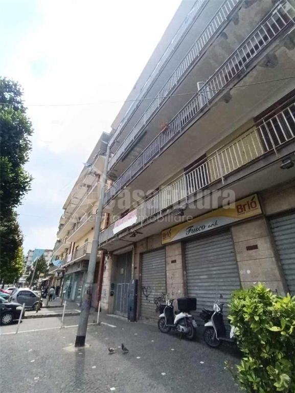 Trilocale a Melito di Napoli, 2 bagni, 120 m², 2° piano in vendita