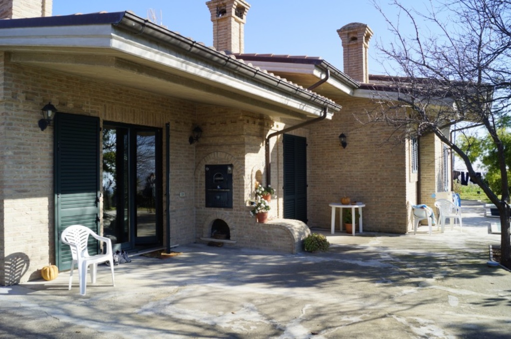 Villa singola in Via Colle Appeso, Monteprandone, 6 locali, 3 bagni
